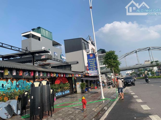 BÁN ĐẤT NGỌC LÂM   90M-C4-4mt.16.6 tỷ Ô TÔ TRÁNH MẶT HỒ XÂY CHUNG CƯ CHO TÂY THUÊ - 2