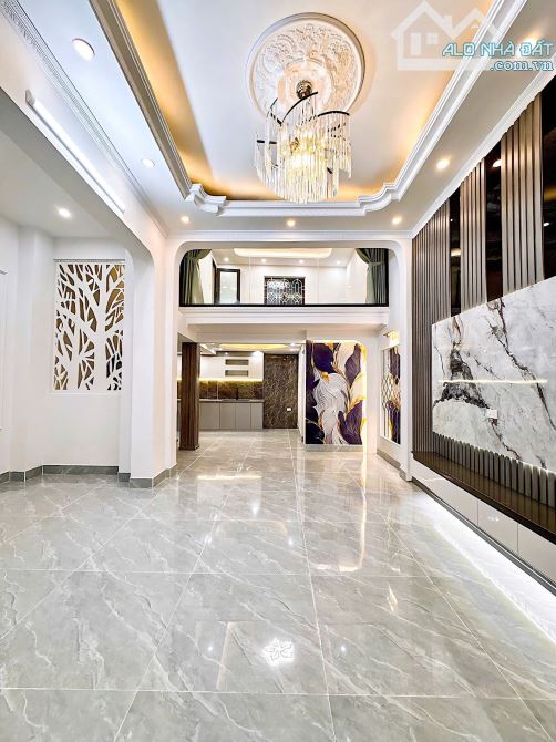 Bán nhà 3,5 tầng 50m2, ngang rộng hơn 5m nở hậu ngõ ô tô đỗ sát cửa đường Lạch Tray - 2