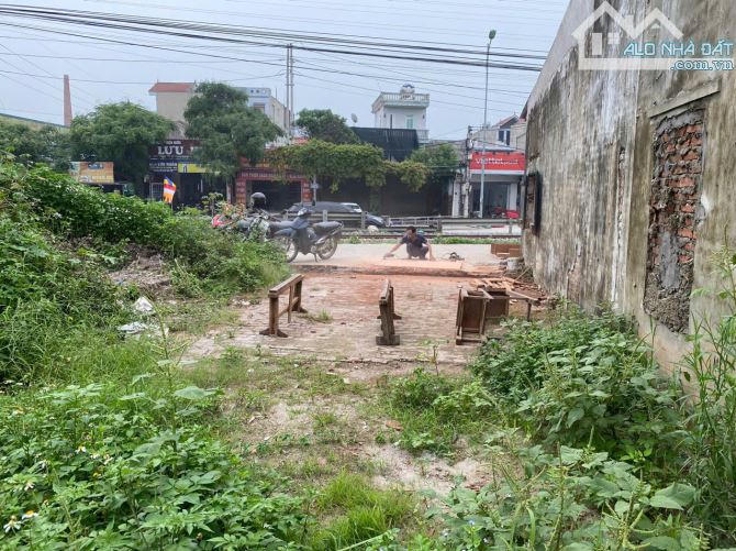 Chính chủ cần tiền bán gấp mặt đường ql 1A đất phố ngoài làng quất động - 2