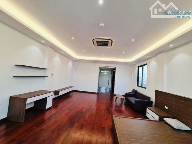 TOÀ NHÀ 9 TẦNG MẶT PHỐ HOÀNG CẦU 220m2 - VIEW HỒ - VỈA HÈ RỘNG - KINH DOANH ĐỈNH - 2
