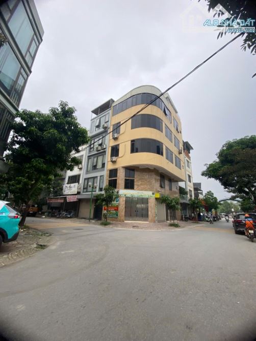 Bán đất Phân lô, kinh doanh đỉnh, vỉa hè, Tây Nam Linh Đàm, 60m2, MT5m giá 18 tỷ - 2