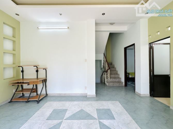🏡 BÁN NHÀ BIỆT THỰ KIỂU CŨ – LÊ QUANG ĐỊNH, P11, BÌNH THẠNH – 77M² – 3 TẦNG – 10.X TỶ - 2