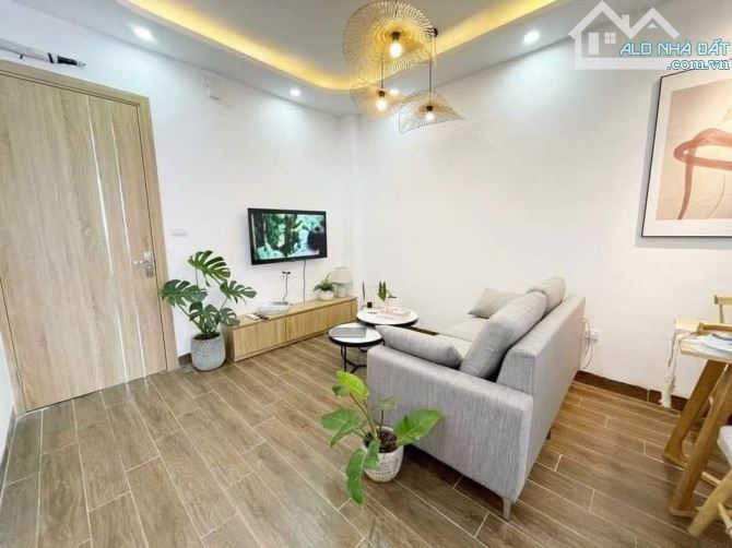 Tòa CHDV Láng Hạ 18 phòng, DT 80tr, ngõ ba gác thông, 20m ra ô tô, gần phố, DT- 80m2, PCCC - 2