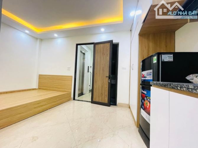 Tổng 10 phòng cho thuê - 55m2 - 2 mặt ngõ - 7 tầng thang máy phố Quan Nhân - 11.2 tỷ - 2