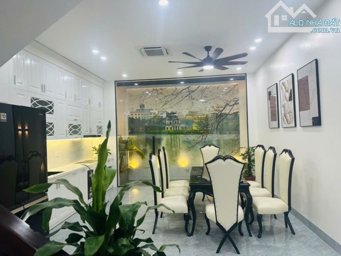 BÁN NHÀ 4 TẦNG ĐẸP LỘNG LẪY - NỘI THẤT CAO CẤP - KINH DOANH - Ô TÔ TRÁNH - VIEW HỒ CẦU TH - 2