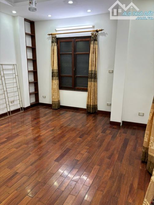 Cho thuê nhà riêng 4 tầng 3 mặt thoáng phố Bùi Ngọc Dương, Thanh Nhàn. - 2