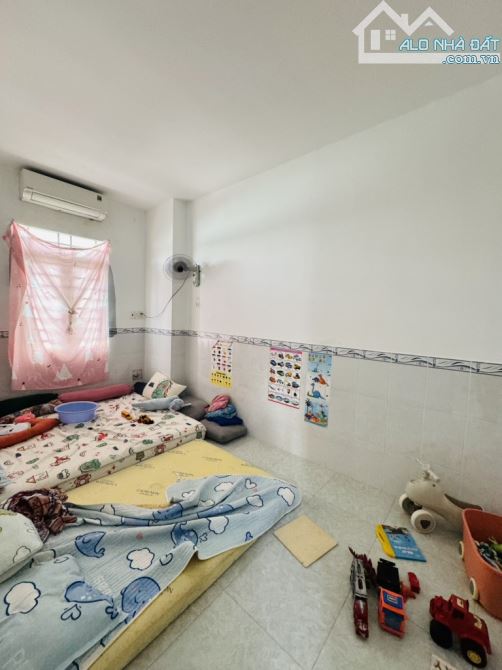 Bán Gấp Nhà Hẻm Ba Gác - 57m2 2PN - Dương Bá Trạc - Đang cho Thuê - Quận 8 - 2