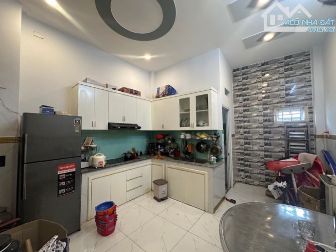 Bán nhà 2 tầng, 68m2, nhĩnh 5 tỷ, đường 475, Phước Long B, Quận 9, Thủ Đức - 2