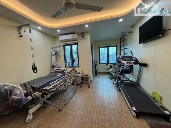 View hồ, ngõ tô hơn phố, Đội Cấn 70m2, 8 tầng thang máy, MT 5.5m, gara ô tô, chào 36 tỷ - 3