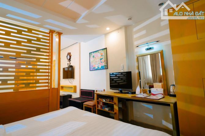 Bán khách sạn 57 phòng- mặt tiền bùi thị xuân gần cmt8- dt: 8.1x18- 9 tầng- 185 tỷ - 3