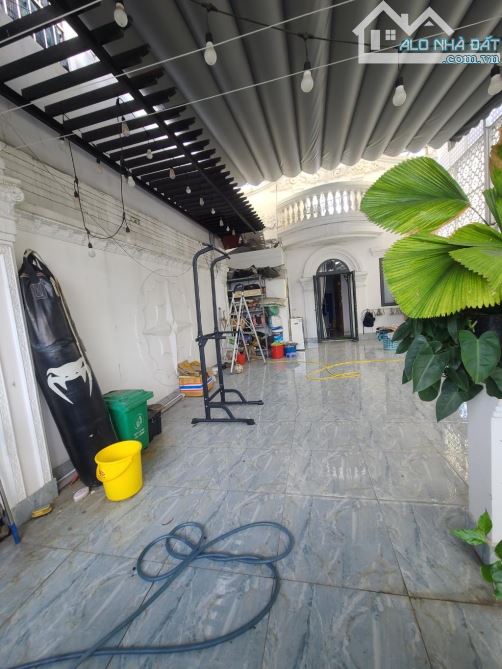 Biệt thự 120M2, 3 tầng đường 12m. Ngang hơn 6. Bán chỉ 18tỷ. Nguyễn văn Khối, Gò Vấp. - 3