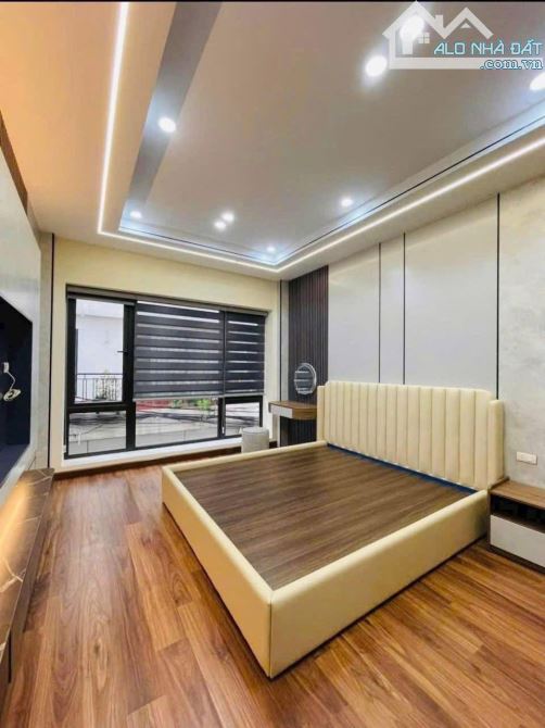 BÁN NHÀ NGỌC LÂM - 6TẦNG THANG MÁY - NGÕ RỘNG OTO CHẠY - NỘI THẤT ĐẦY ĐỦ - 3