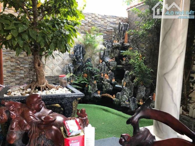 Biệt thự mặt tiền đường ĐHT17, Gần Chợ Cầu, Gò Vấp, 12x18m, giá 18.9 tỷ TL. - 3