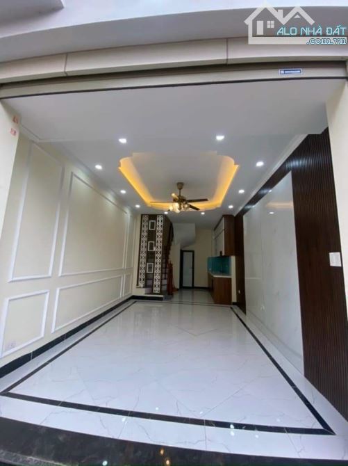 Bán nhà Lai Xá Lô góc 7 chỗ đỗ cửa,sát khu đô thị hinode 35m,5tầng mới đẹp chỉ nhỉnh 5 tỷ - 3