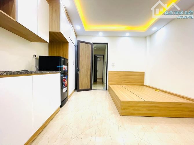Tổng 10 phòng cho thuê - 55m2 - 2 mặt ngõ - 7 tầng thang máy phố Quan Nhân - 11.2 tỷ - 3