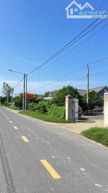 LÔ DT NHÀ VƯỜN- XÃ LONG MỸ- ĐẤT ĐỎ- BRVR. CÁCH BÃI TẮM PHƯỚC HẢI 5km - Dt 910m2 - 3