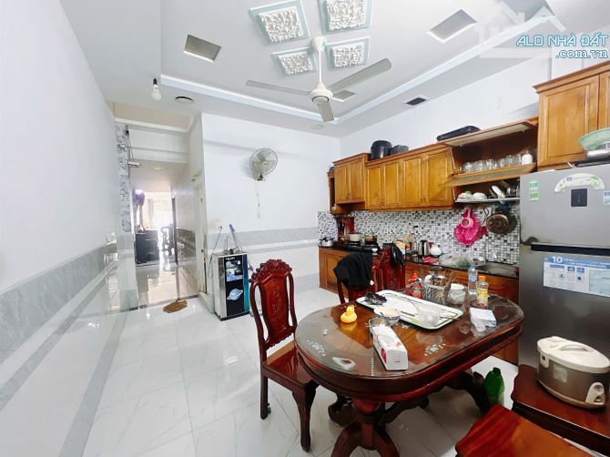 Nhà 2 Tầng, 4x20m, Hẻm Xe Hơi, 5,3 tỷ, Huỳnh Tấn Phát, Quận 7 - 3