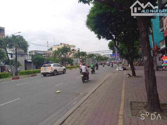 Bán Nhà Mặt Tiền . Tô Ký . Quận 12 . 3 Lầu . 5.2 x 20 . Chỉ 23 tỷ - 3