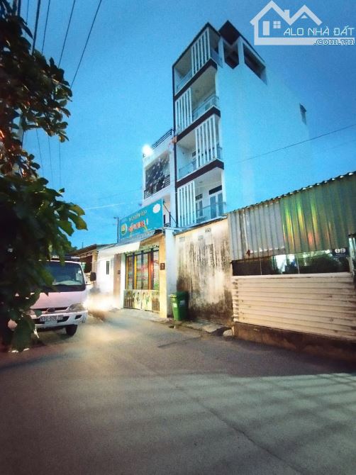 Khách sạn Mt sát đảo kim cương-12 phòng Nguyễn Tư Nghiêm-Nguyễn Tuyển-thu 100tr/t chỉ 18xt - 3
