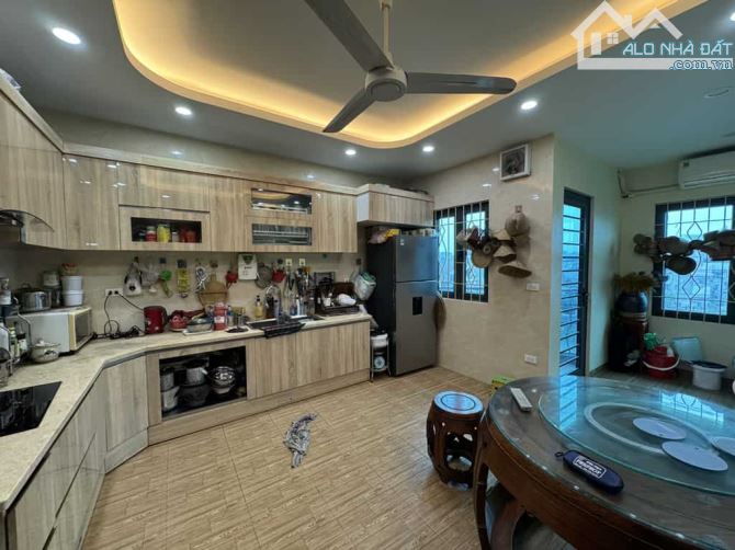 View hồ, ngõ tô hơn phố, Đội Cấn 70m2, 8 tầng thang máy, MT 5.5m, gara ô tô, chào 36 tỷ - 4