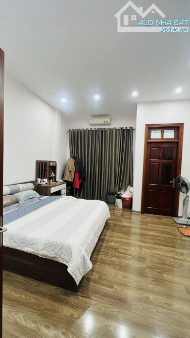 BÁN NHÀ NGUYỄN XIỂN THANH XUÂN, GẦN PHỐ PHÂN LÔ OTO TRÁNH KINH DOANH, 53M2, NHỈNH 18 TỶ - 4