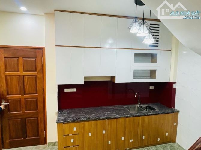 Bán nhà mới xây-lô góc- ô tô tránh cách 20 m- cách phố 50 m - 4