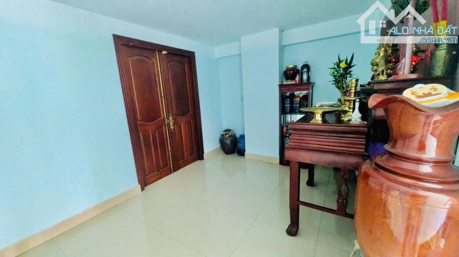 Mặt tiền Kinh Doanh 4 tầng 90m2(4m*22m) Gần Chợ An Nhơn Chỉ 11 tỷ tí - 4