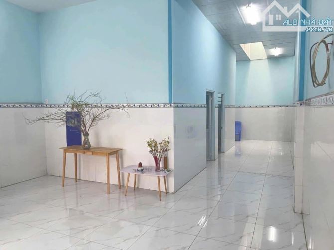 - NHÀ TRẦN THANH MẠI - BÌNH TÂN - NỞ HẬU 8 M TÀI LỘC - 5,5 x 17 -2 TẦNG - CHỈ 5,2 TY. - 4