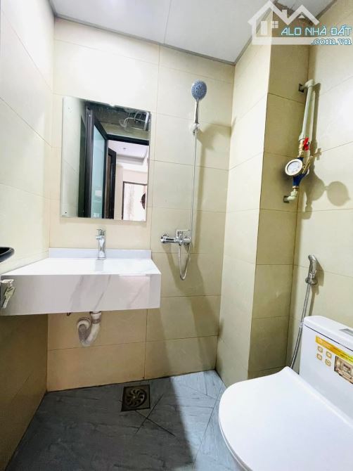 Tổng 10 phòng cho thuê - 55m2 - 2 mặt ngõ - 7 tầng thang máy phố Quan Nhân - 11.2 tỷ - 4