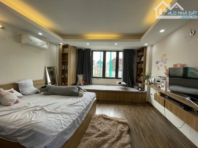 Bán Hồng Tiến, gần cầu Chương Dương, 35m2, 4 tầng, lôgóc, gần phố, cách oto 2m, 7.2 tỷ - 4