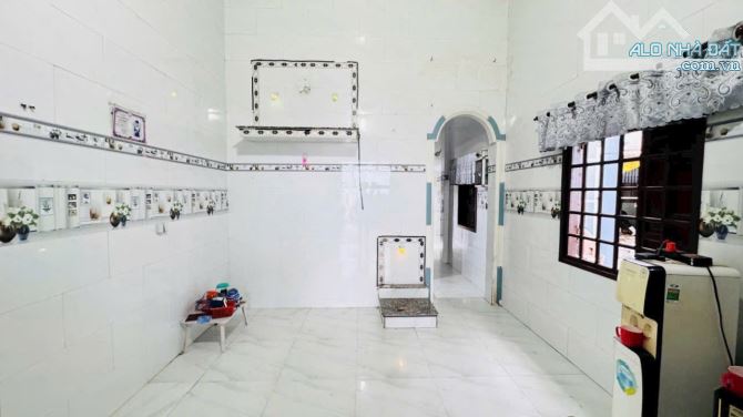 Nắm chủ  nhà Mặt Tiền Đường bờ kè biển phước Hải Dt 69,5 m2 Ngang 4 dài 18 - 4