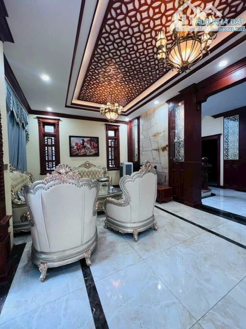 Giá ngộp..12,5 tỷ. Bán gấp biệt thự tâm huyết 10x25m tại Long Bình, Biên Hoà. - 5