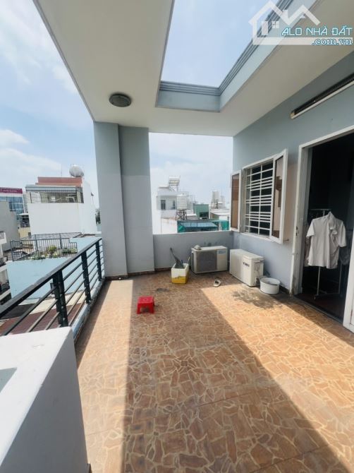 Gần sát mặt tiền Thoại Ngọc Hầu -Lũy Bán Bích 5 tầng 5x9m hẻm xe hơi thông chỉ 5.7 tỷ - 5