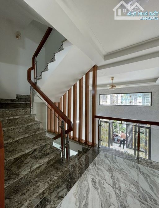 SIÊU PHẨM NGANG 5M ĐƯỜNG TRẦN NHẬT DUẬT, P.TÂN ĐỊNH, QUẬN 1 - GIÁ:5TỶ450/78,7M2. SHR - 5