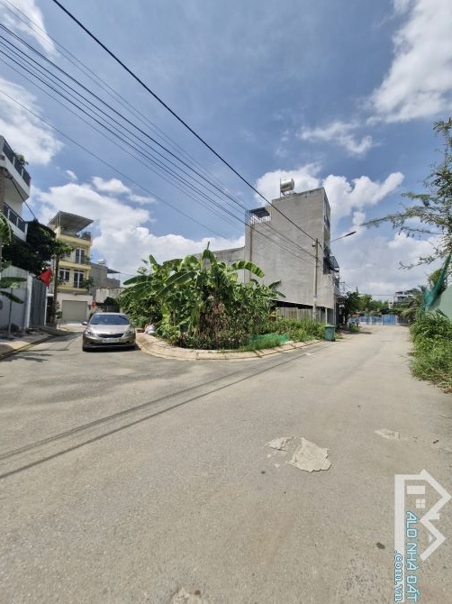Bán lô đất góc 2 mặt tiền gần ngay khu dân cư đảo Kim Cương quận 9, TP Thủ Đức, dt 8x13m - 5