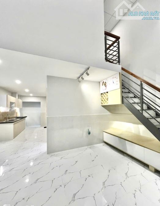 NHÀ MỚI 2 TẦNG HUỲNH TẤN PHÁT, QUẬN 7, 5.3M x 11M, 3PN, NHỈNH 4 TỶ - 5
