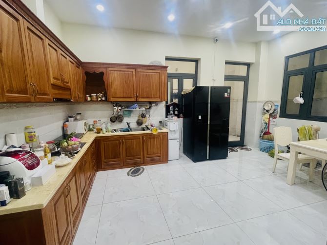 Hẻm xe tải Bình Thạnh, Phường 7, 135m2, 4 lầu, 7 phòng ngủ, ngang 4.6m nở hậu - 5