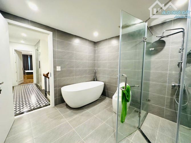 🔥CỰC HIẾM🔥 BÁN NHÀ THẠCH BÀN - LONG BIÊN - AEON - 48M² - 6 TẦNG TM - Ô TÔ - CHỈ 10.2 TỶ - 5