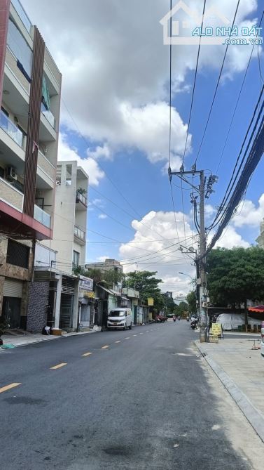 BÁN NHÀ 52M² – 3 TẦNG – HXH NGUYỄN VĂN YẾN – 4PN – 5WC – SỔ VUÔNG – 5.7 TỶ - 5