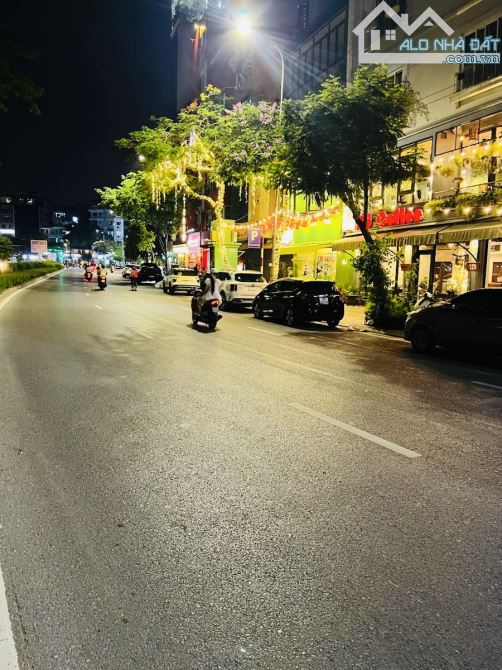 TOÀ NHÀ 9 TẦNG MẶT PHỐ HOÀNG CẦU 220m2 - VIEW HỒ - VỈA HÈ RỘNG - KINH DOANH ĐỈNH - 6
