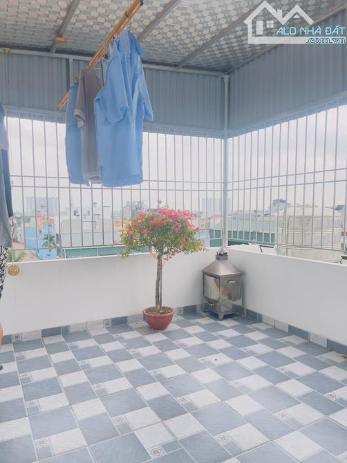 Nhà ĐẸP phố Vũ Xuân Thiều - 63m x 5 tầng - 6,3 tỷ - 7