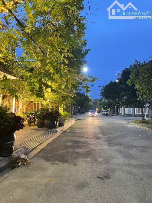 Bán khách sạn 5 tầng đường Trần Văn Ơn - 7