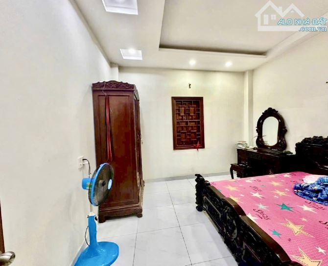 🏡 BÁN NHÀ GẦN CHỢ ĐẦU MỐI HÓC MÔN – DT 4x18m – 2 LẦU – NỘI THẤT GỖ QUÝ – GIÁ CHỈ 5.4 TỶ - 7