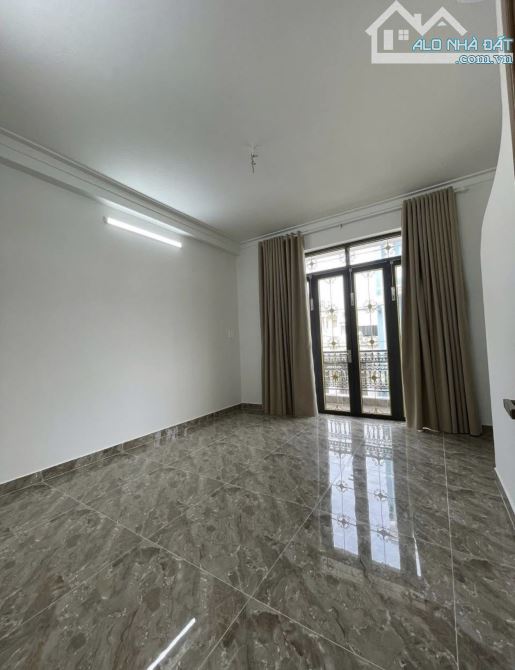 SIÊU PHẨM NGANG 5M ĐƯỜNG TRẦN NHẬT DUẬT, P.TÂN ĐỊNH, QUẬN 1 - GIÁ:5TỶ450/78,7M2. SHR - 8