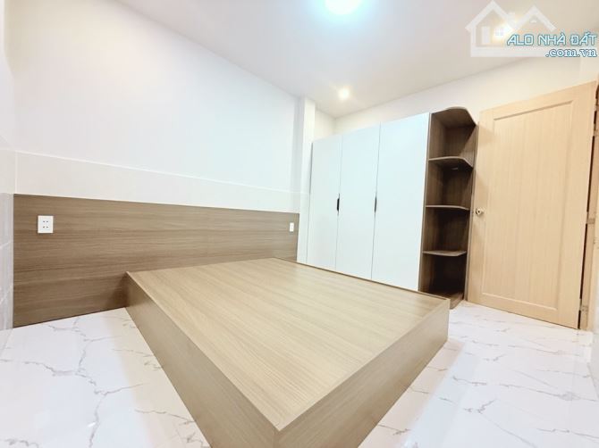 NHÀ MỚI 2 TẦNG HUỲNH TẤN PHÁT, QUẬN 7, 5.3M x 11M, 3PN, NHỈNH 4 TỶ - 9