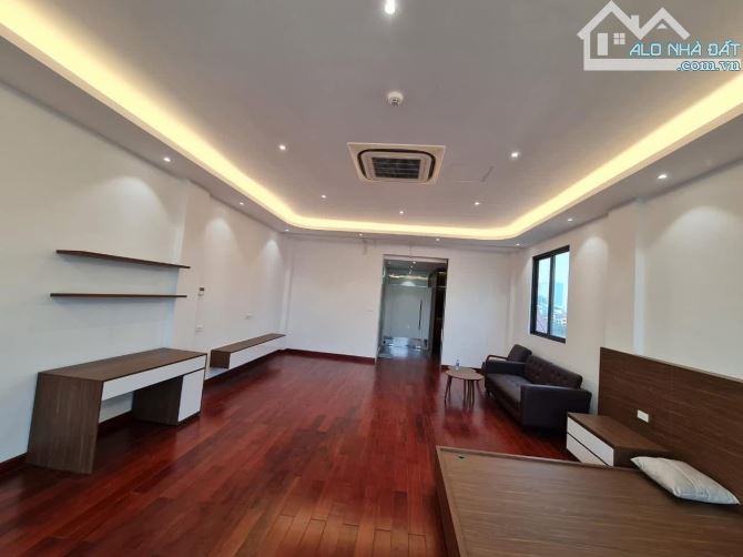 BÁN TOÀ NHÀ MẶT PHỐ HOÀNG CẦU 216m2  x9T THANG MÁY - MT 10.5m - 118 TỶ - KINH DOANH - 9