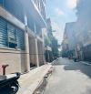 Siêu Phẩm Toà Building 9 Tầng Mặt Đường 800A, Cầu Giấy, DT 220 MT 9.7M KD 300Tr/Tháng.