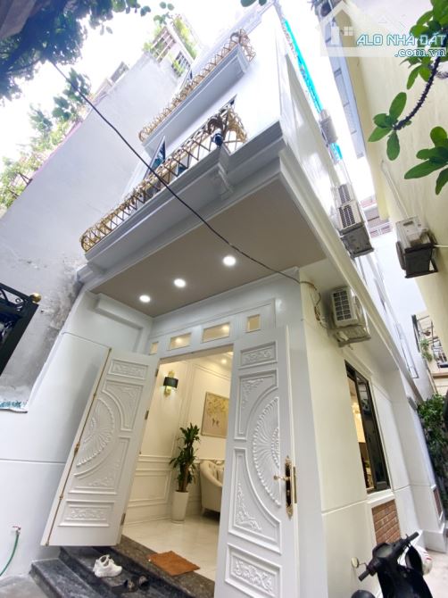 BÁN NHÀ PHỐ LÁNG TRUNG, LÔ GÓC - 55M2, 4 TẦNG, MẶT TIỀN 4M. GIÁ 14.2 TỶ.