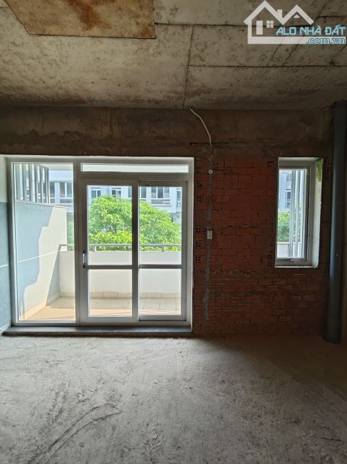 SHOPHOUSE THÔ 1 TRỆT 3 LẦU KDC VĂN HOA VILLAS - 1