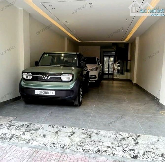 BÁN NHÀ LẠC LONG QUÂN 54m2 × MT 5m. 7T THANG MÁY, PHÂN LÔ - 2 Ô TÔ TRÁNH - VĂN PHÒNG